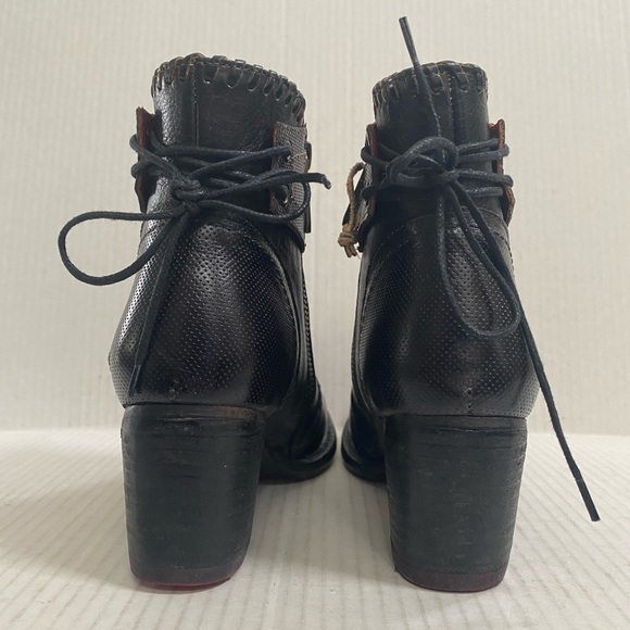 NWOB Bed Stu Women's Bia Black Rustic Leather Short Ankle Boots Size 7 - Picture 6 of 8